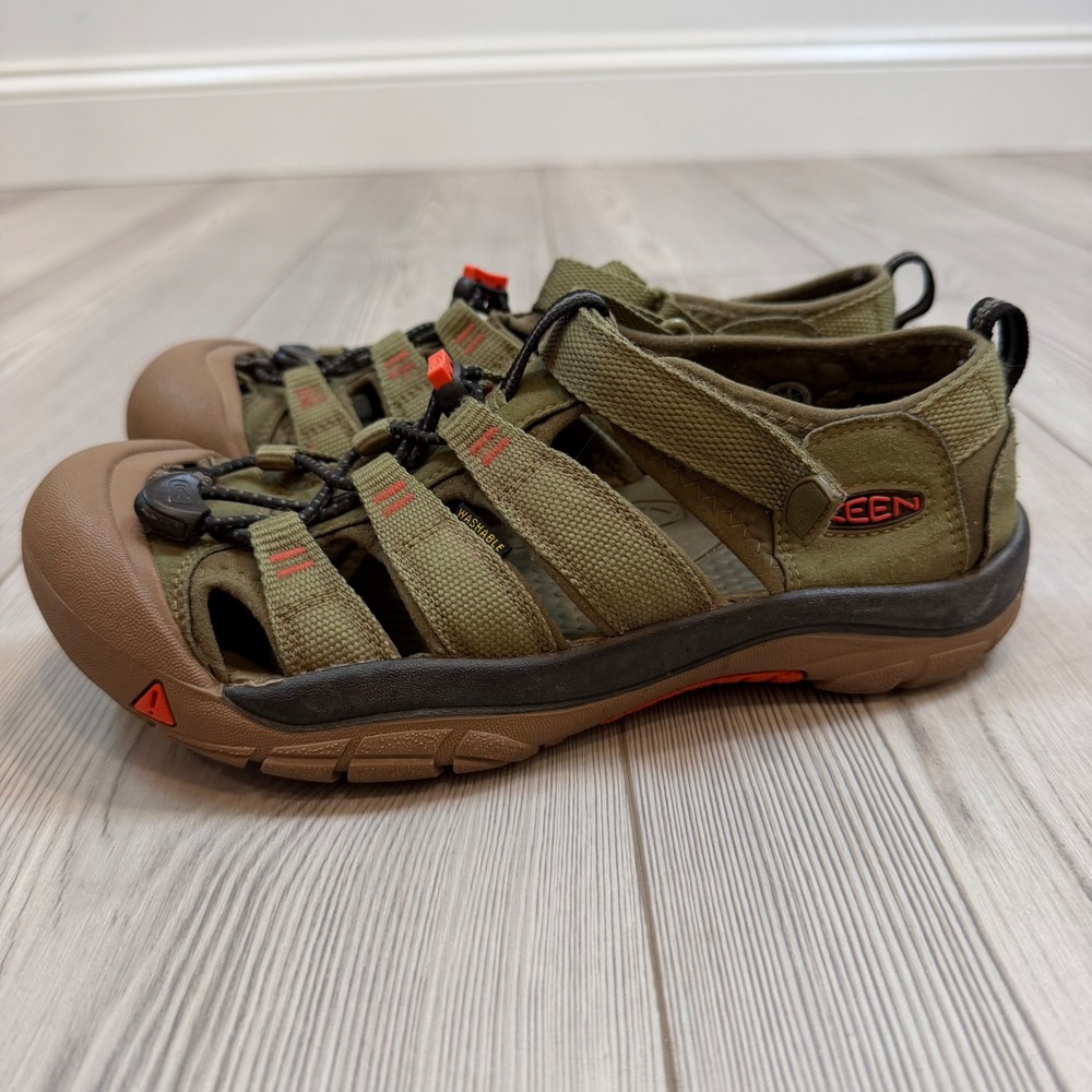 Keen Newport H2 Olive Green Water Sandals Hiking Shoes Youth 6 Women 8 1025073
